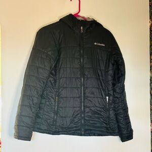 Columbia women’s puffer Omni heat reflective Omni shield sz S hooded read